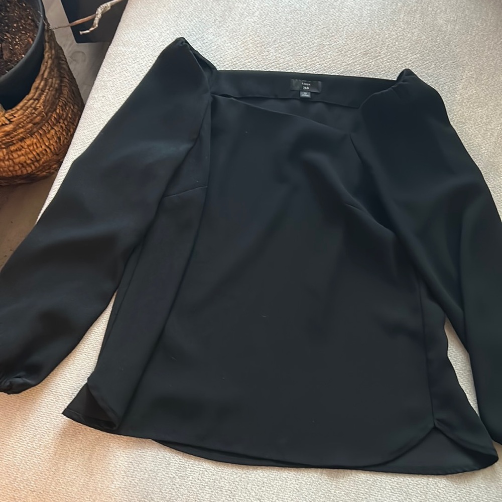 Jcrew 365 Black crepe long sleeve blouse sz 12